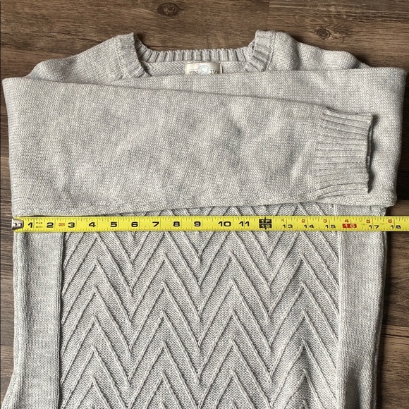 NWT Francesca’s Collection Jun & Ivy Women’s Gray Knit Sweater Dress Size M - Picture 7 of 9